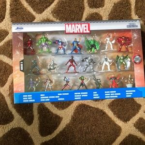 Marvel nano metal figs